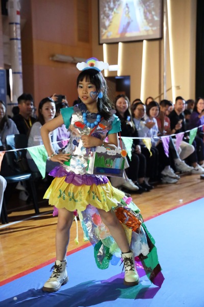 Yea3-Upcycled-Fashion-Show-10