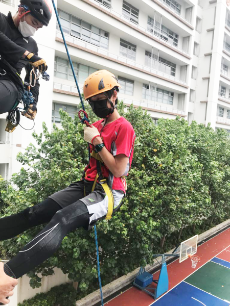 Abseiling-Activity-for-Prefect-Training-2