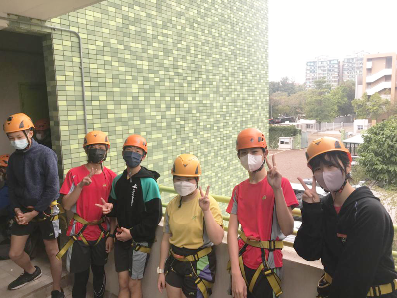 Abseiling-Activity-for-Prefect-Training-5