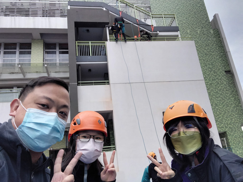 Abseiling-Activity-for-Prefect-Training-9