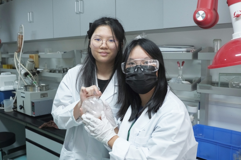 Building-a-Mini-Space-Laboratory-Aerospace-Bio-Chip-Design-Production-Research-Programme-3