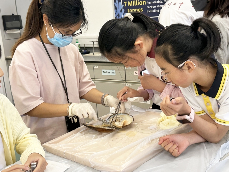 Educators-and-Students-from-Sichuan-Province-Visited-Our-School-25