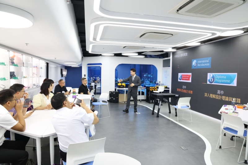 Educators-and-Students-from-Sichuan-Province-Visited-Our-School-5