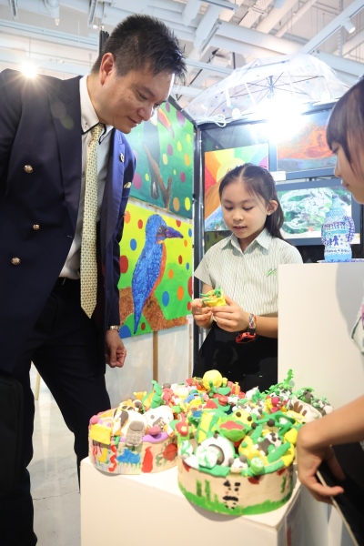 ELCHK-Joint-School-Visual-Arts-Exhibition-Opening-Ceremony-3