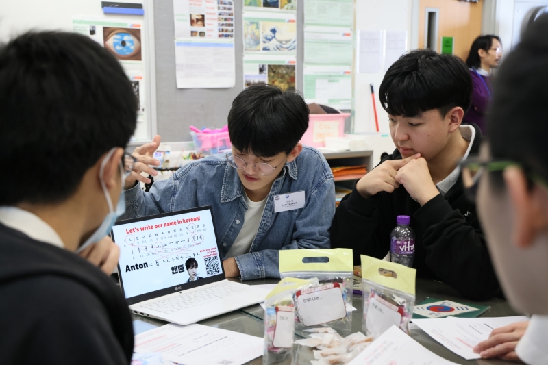 KNUHS-Students-visit-5