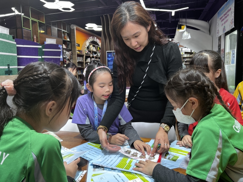 International-Bookmark-Exhibition-1