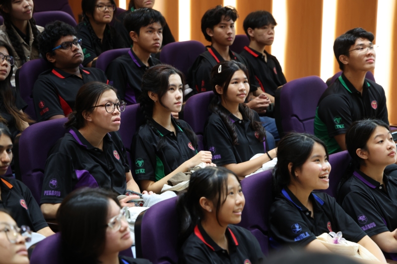 Victoria-Junior-College-visit-2025-1