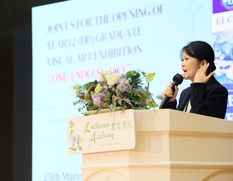 Year-12-IBDP-Visual-Arts-Exhibition-Opening-Ceremony-8